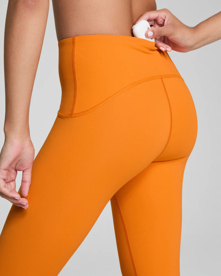 SPANXshape™ Booty Boost® 7/8 Leggings