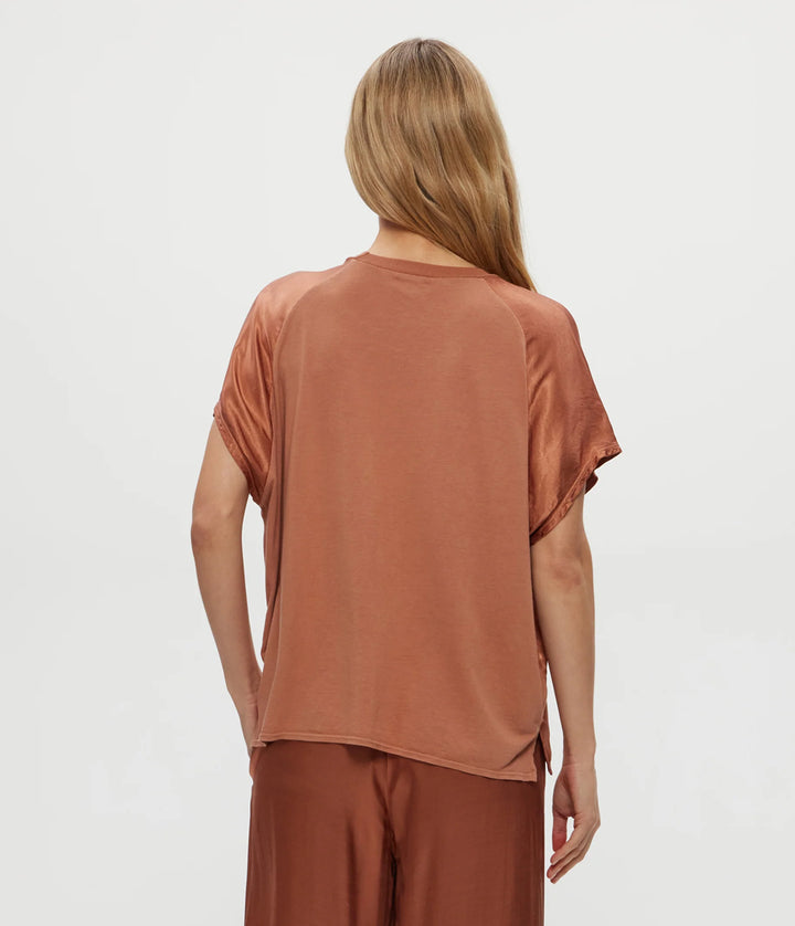 Flow Satin Tee