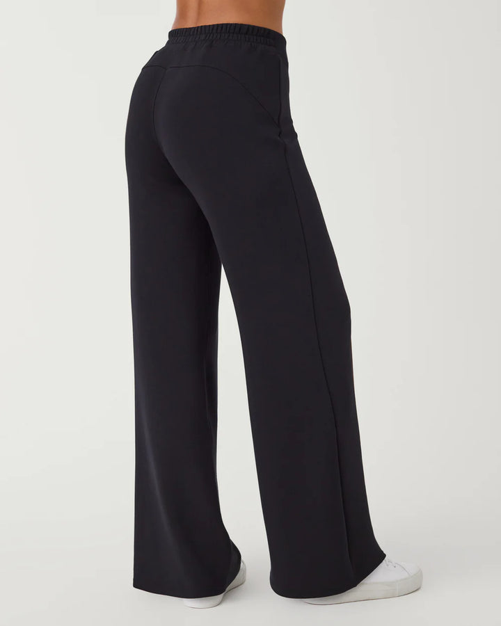 SPANX AirEssentials® Wide Leg Pant