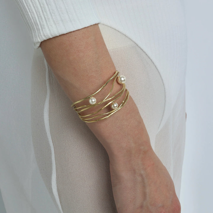 Yvette Pearl Bracelet