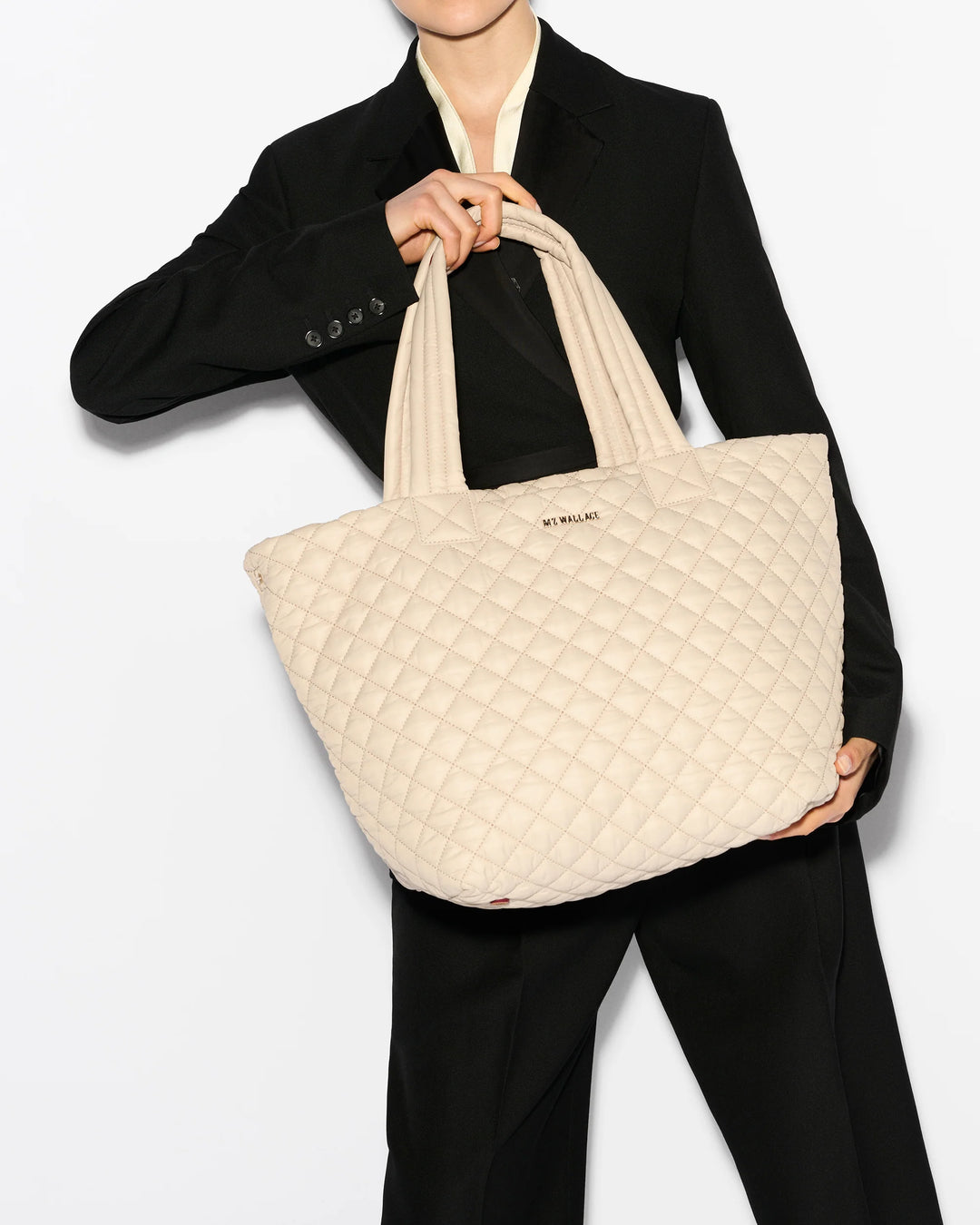 Medium Metro Tote Deluxe