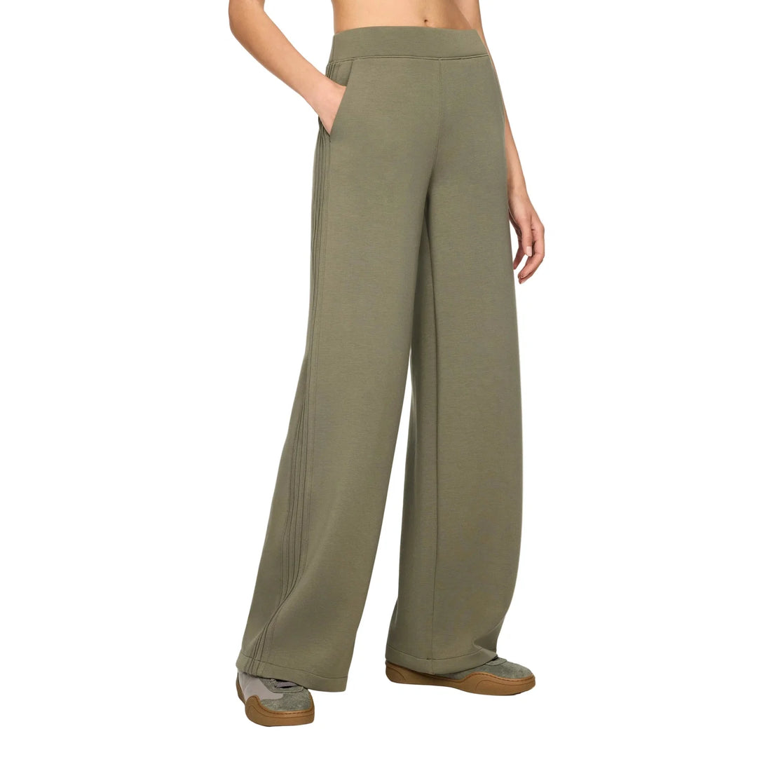 SPANX AirEssentials® Pintuck Wide Leg Pant