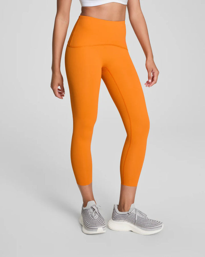 SPANXshape™ Booty Boost® 7/8 Leggings