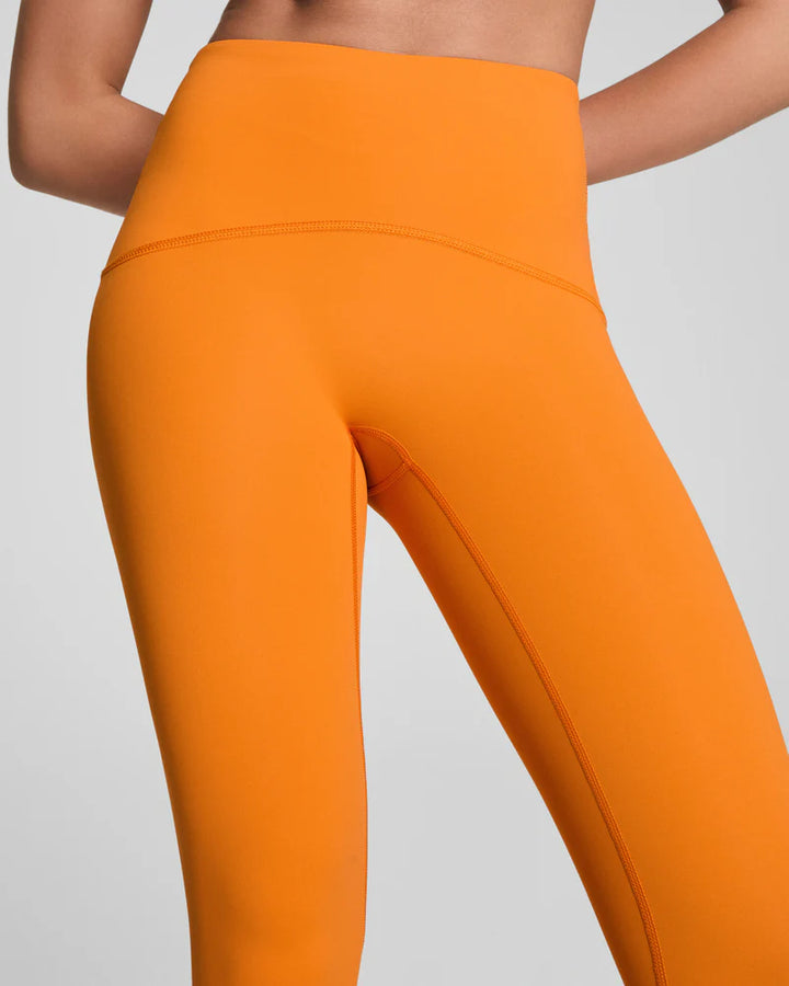 SPANXshape™ Booty Boost® 7/8 Leggings