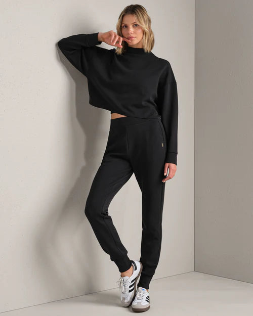 DreamGlow™ Tapered Pant