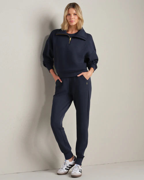 DreamGlow™ Tapered Pant