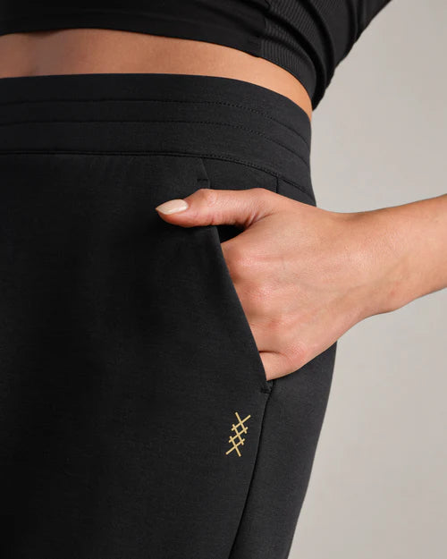DreamGlow™ Tapered Pant
