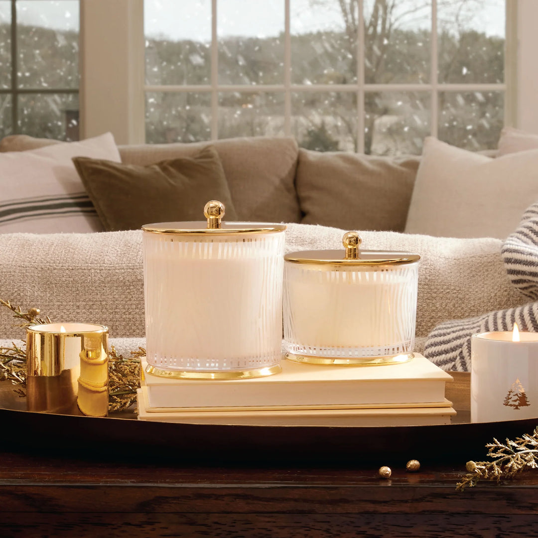 Frasier Fir Large Frosted Wood Grain Candle