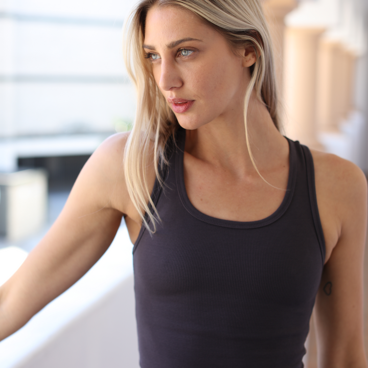 Sporty Half Tank