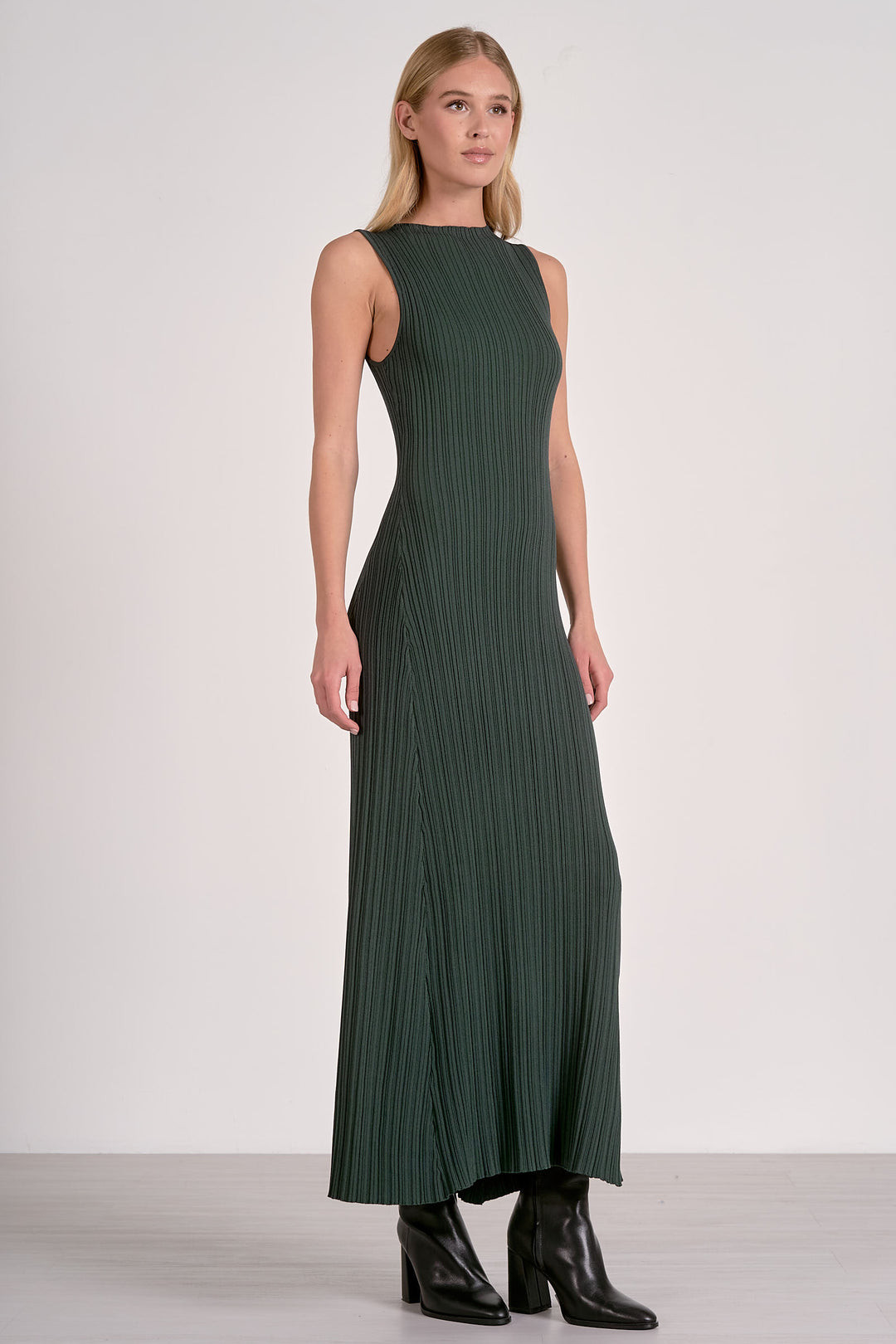 Sofia Ribbed Maxi Dress