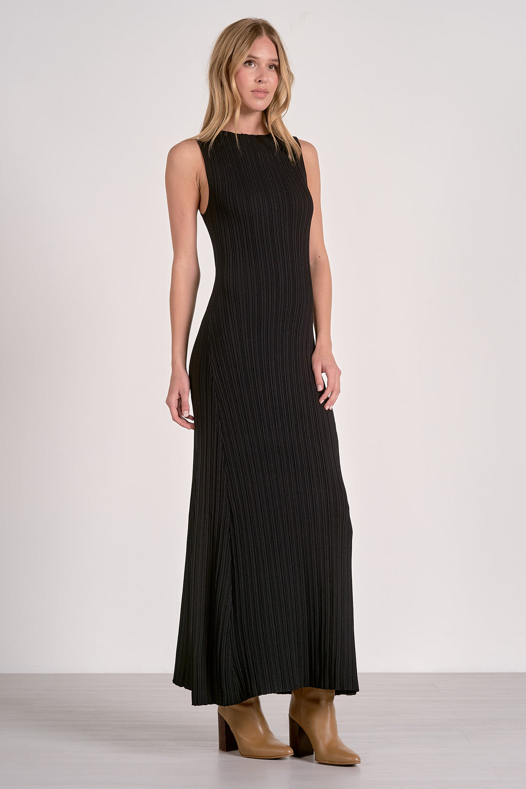 Sofia Ribbed Maxi Dress
